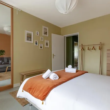 Apartment Travel Homes - Le Freedom, Chaleureux & Spacieux
