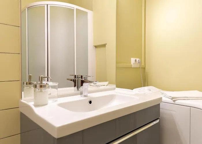 Travel Homes - Le Freedom, Chaleureux & Spacieux Apartment *